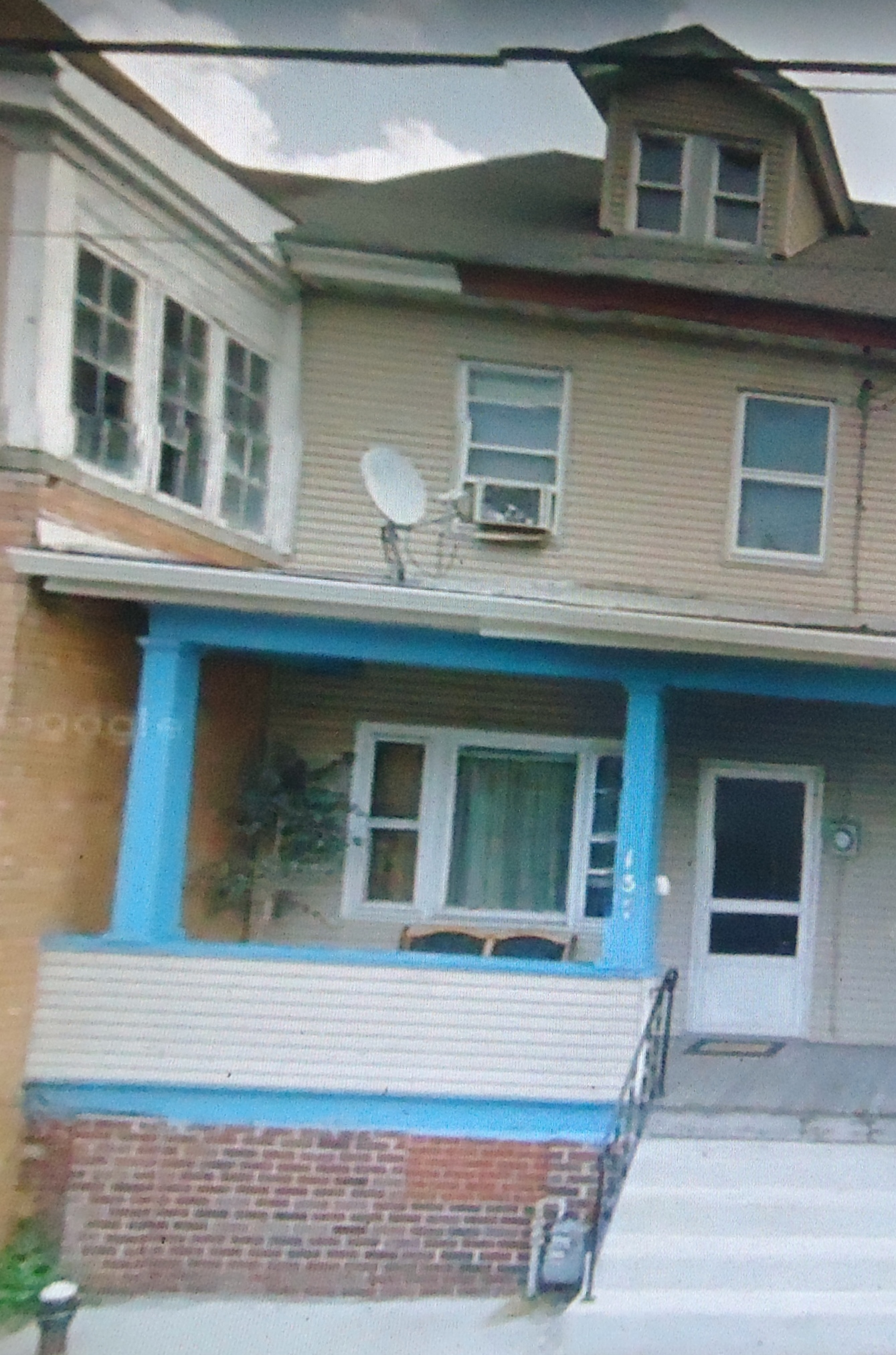 137 Pine Street
