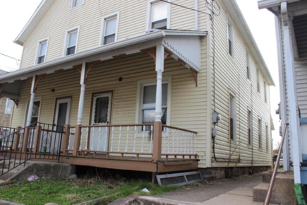 229 Iron St, Berwick, PA 18603