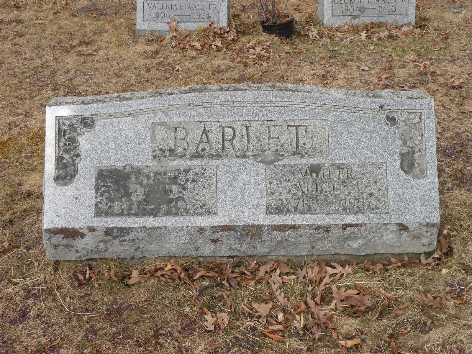 Headstone: Barlet - David & Alice