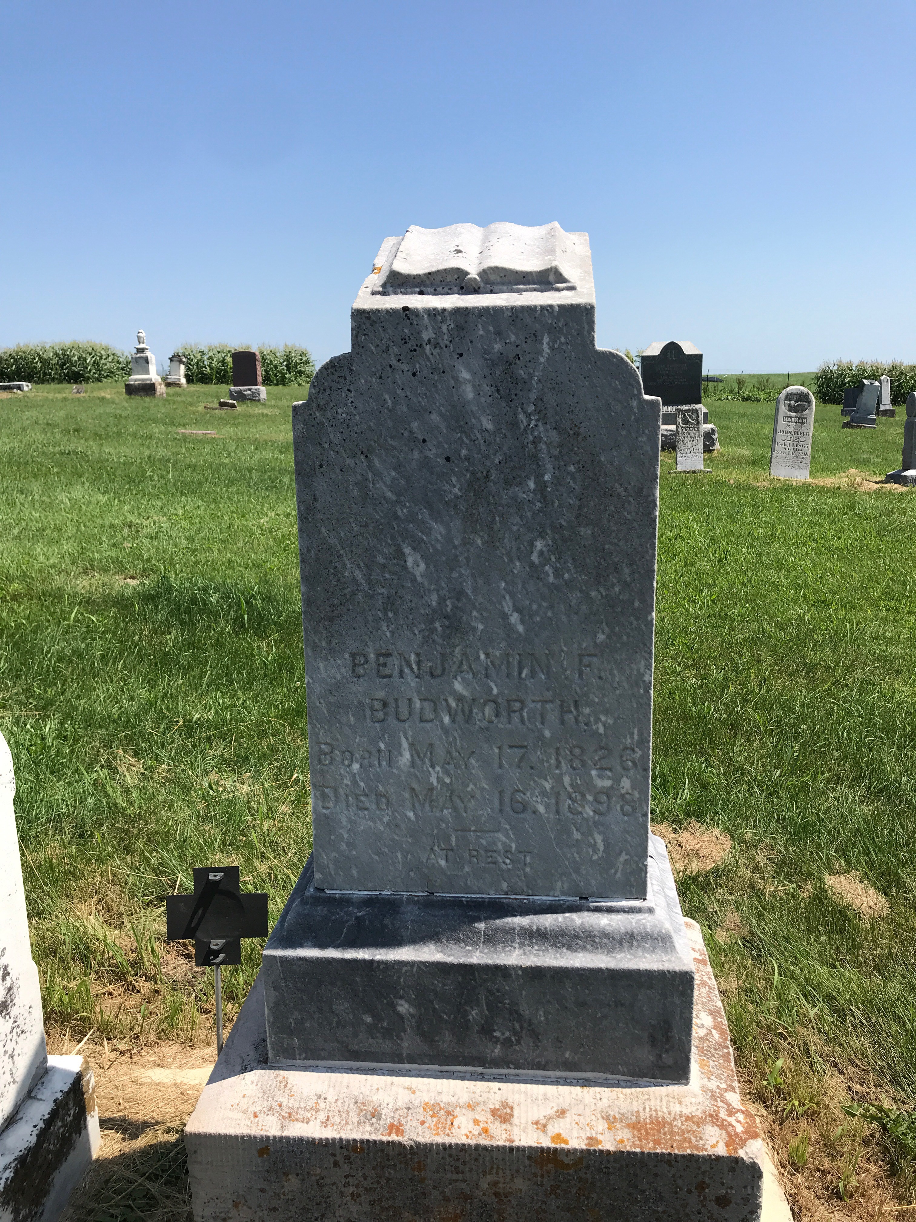 Headstone: Benjamin F Budworth