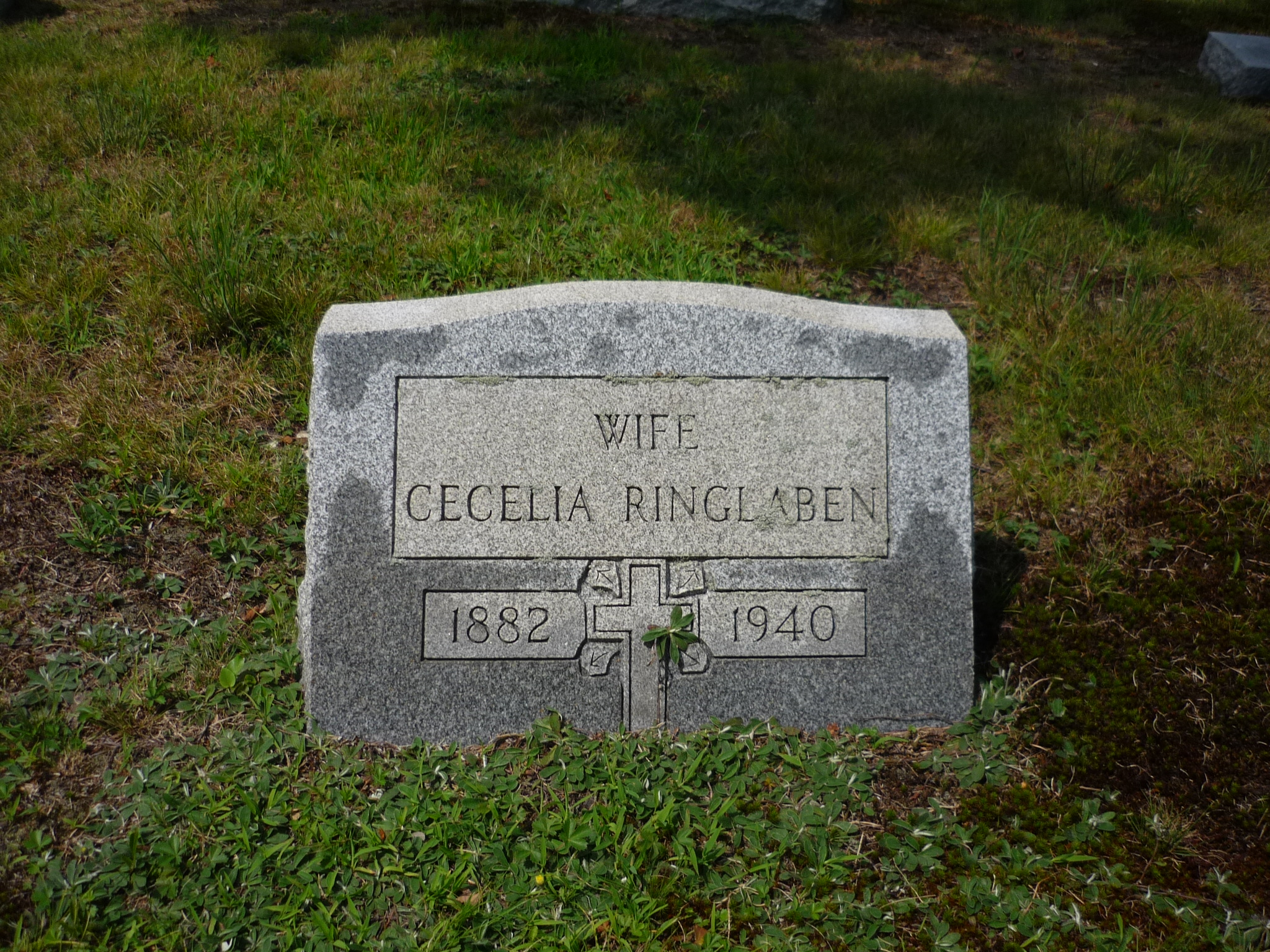 Headstone: Cecelia Ringlaben