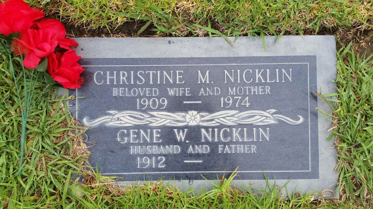 Headstone: Christine M. Nicklin