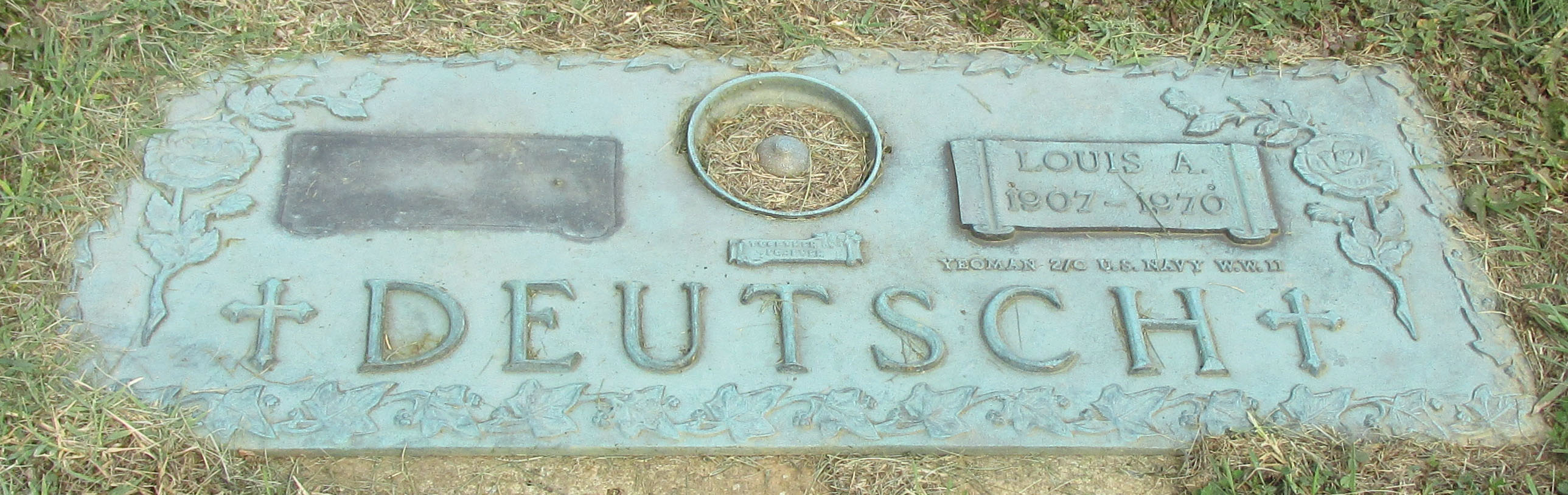 Headstone: Deutsch - Louis A
