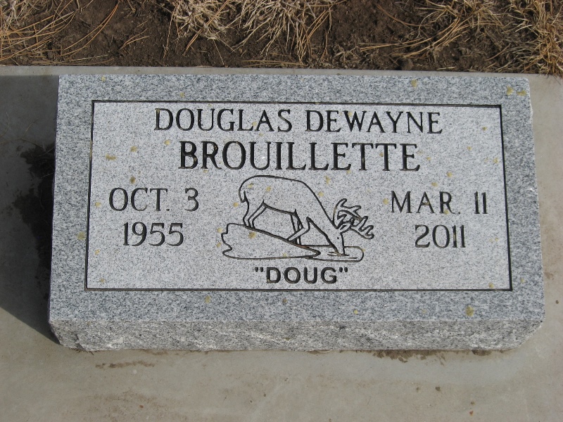 Headstone: Douglas Dewayne Brouillette