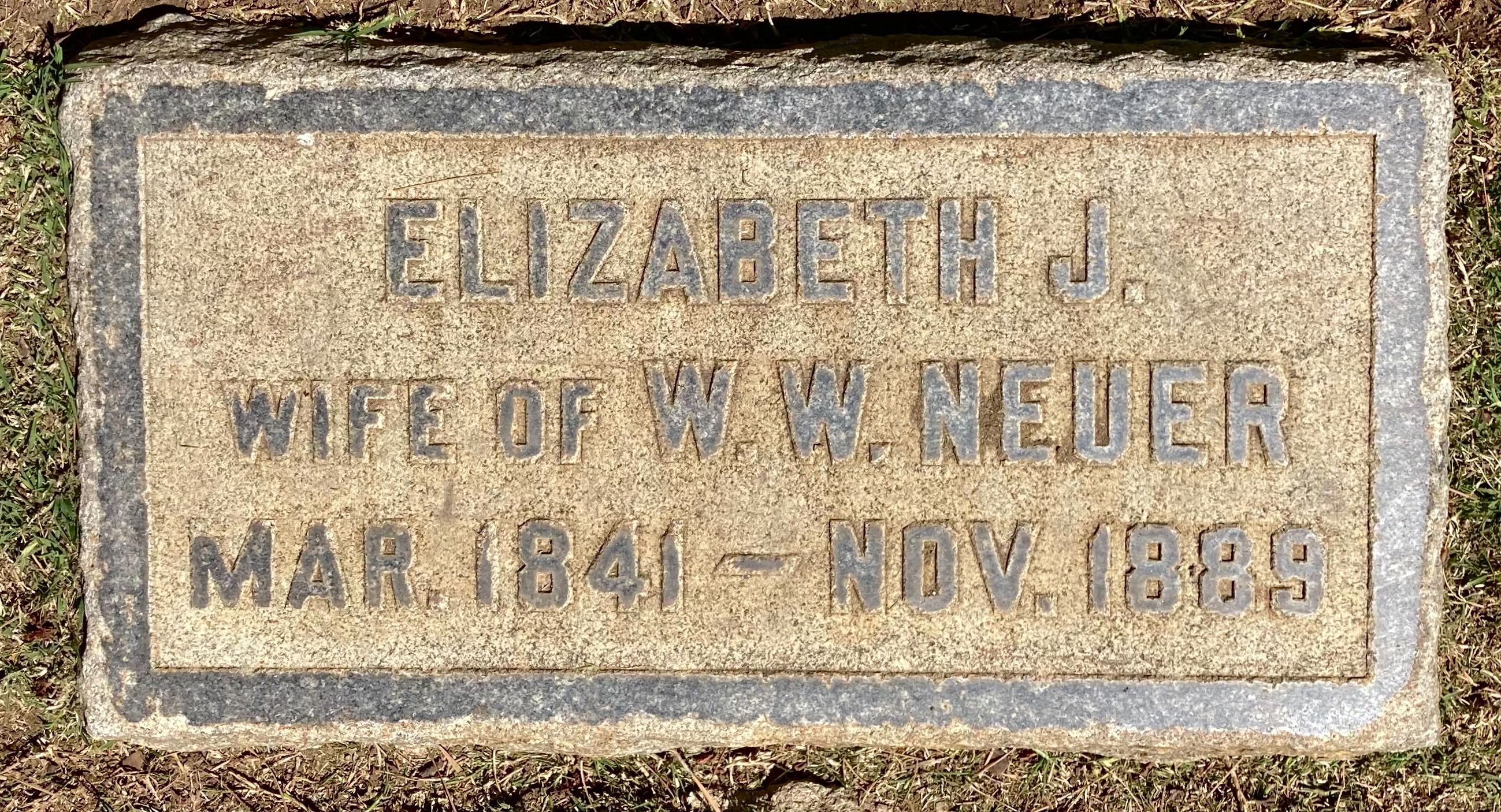 Headstone: Elizabeth J. Neuer