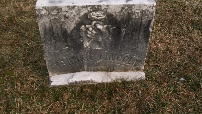 Headstone: Frankie Lincoln Schwenk