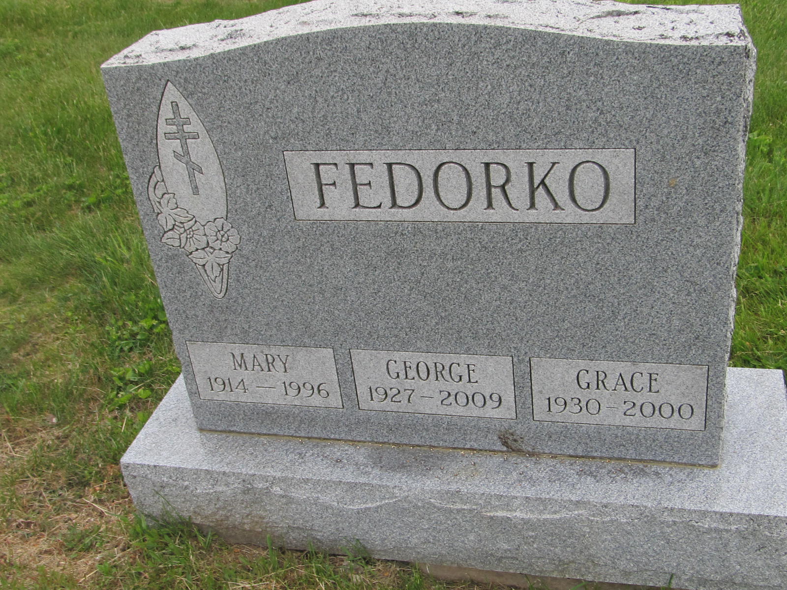 Headstone: Fredorko - Mary & George & Grace