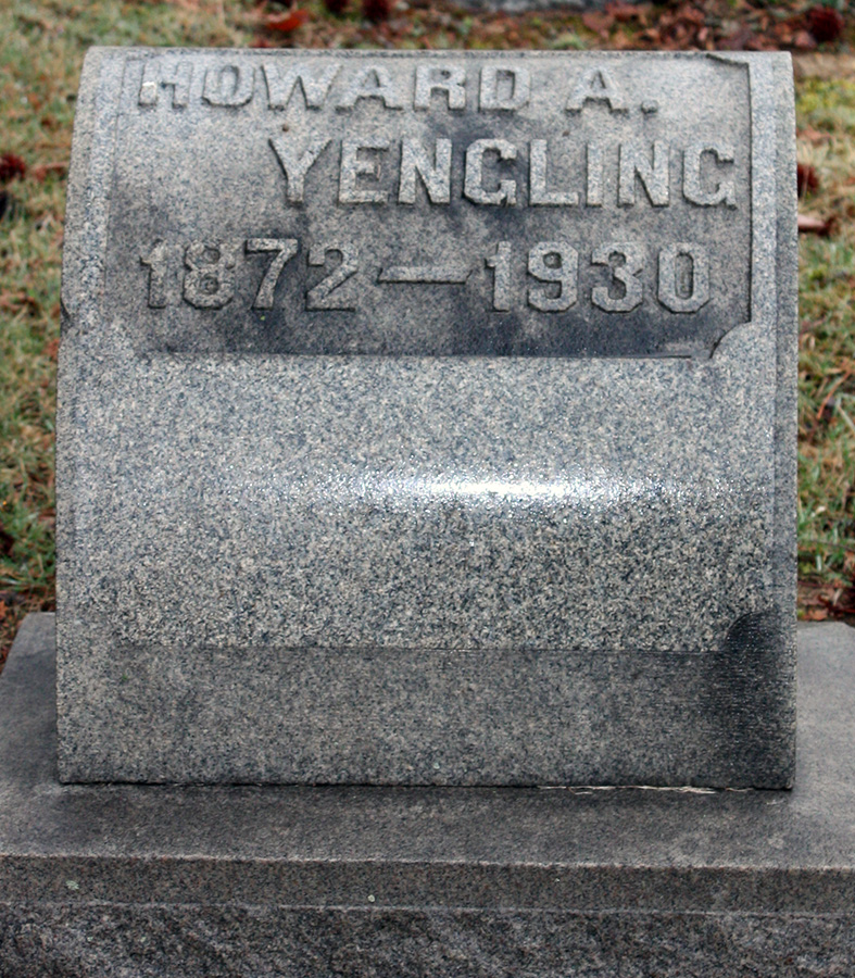 Headstone: Howard A Yengling