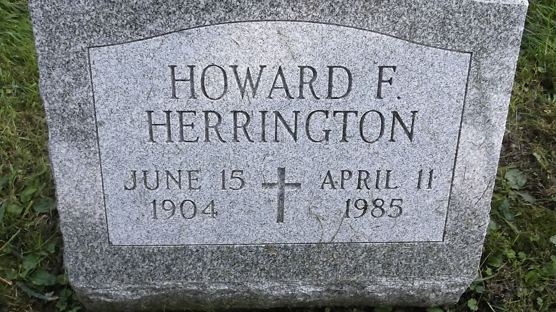 Headstone: Howard F Herrington