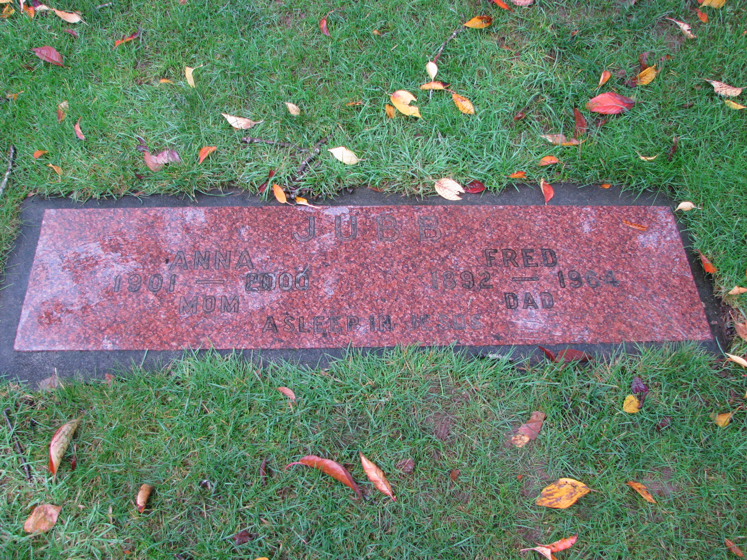 Headstone: Jubb - Anna & Fred