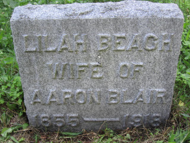 Headstone: Lilah Beach