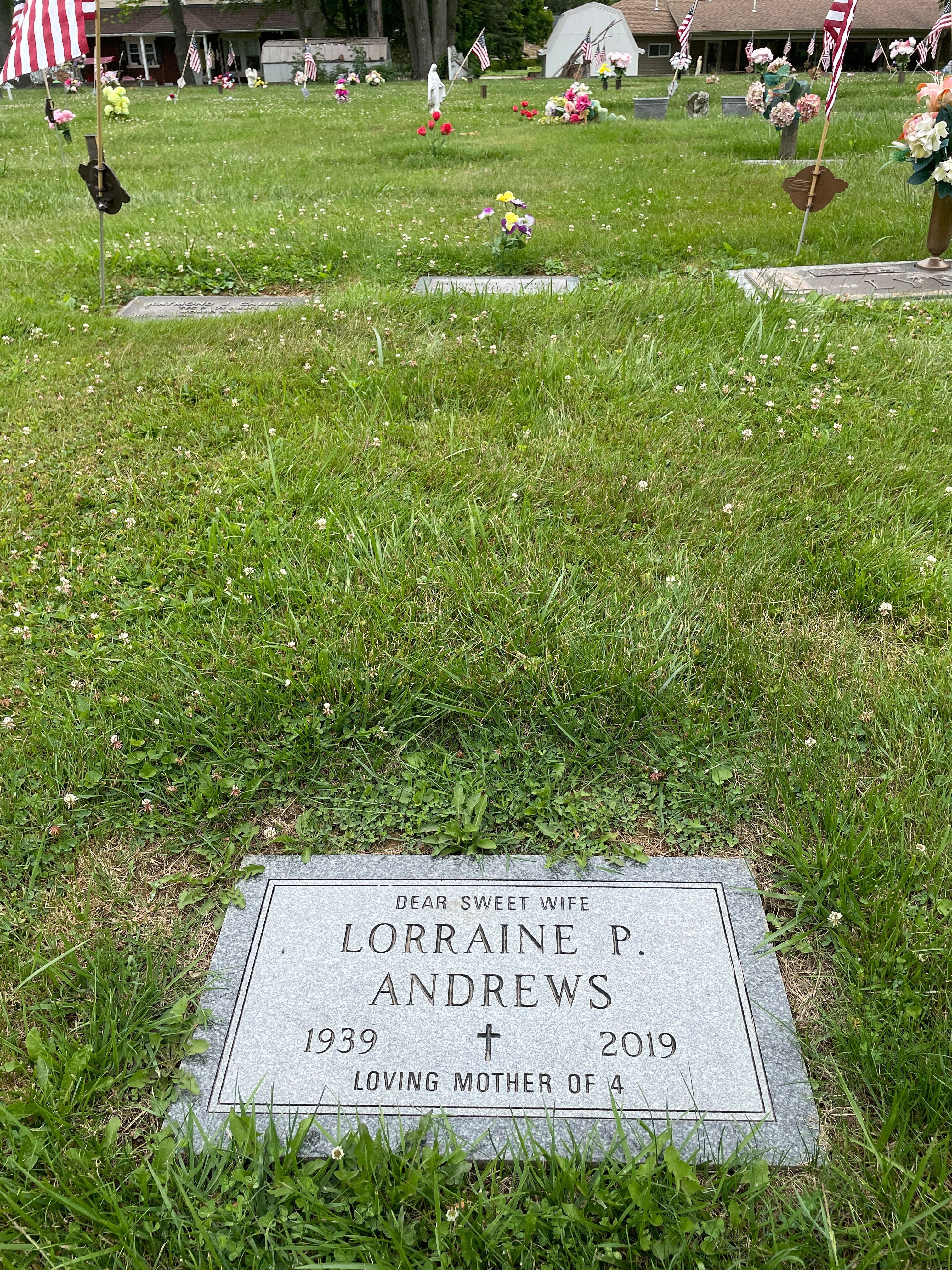 Headstone: Lorraine P. Andrews