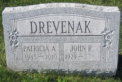 Headstone: Patricia Brill Drevenak