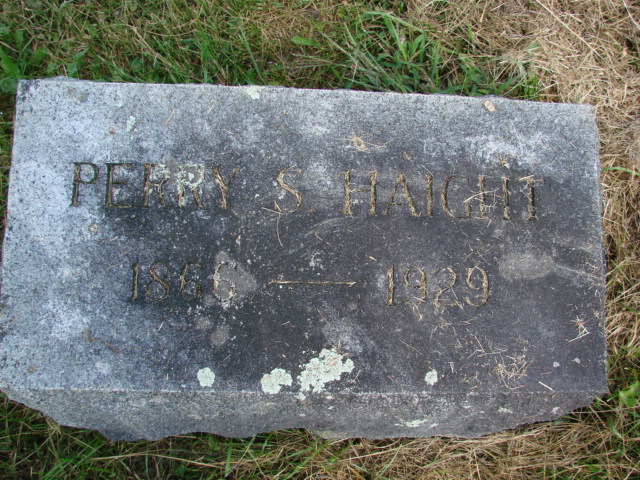 Headstone: Perry S Haight