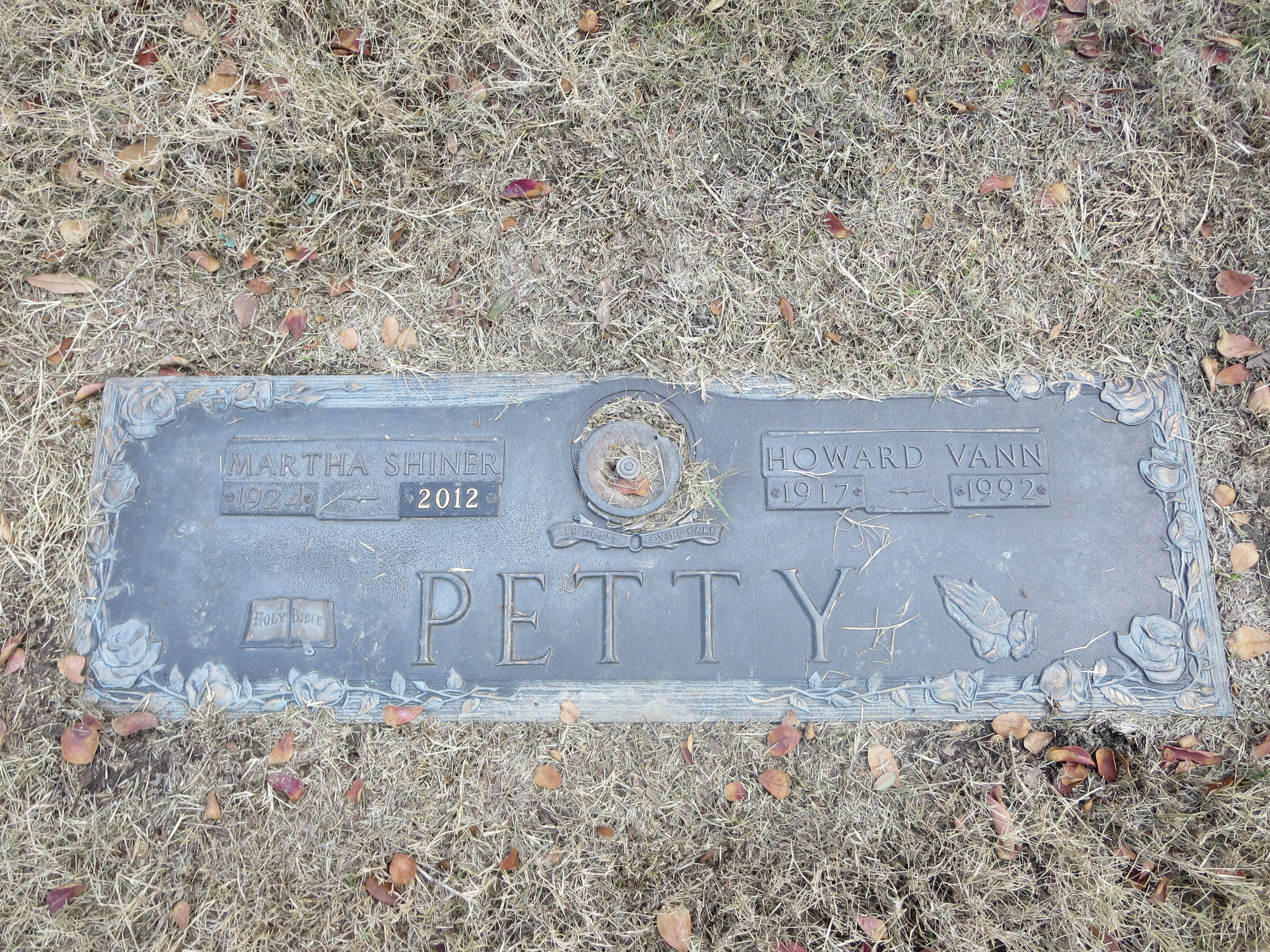 Headstone: Petty - Martha Shiner & Howard Vann