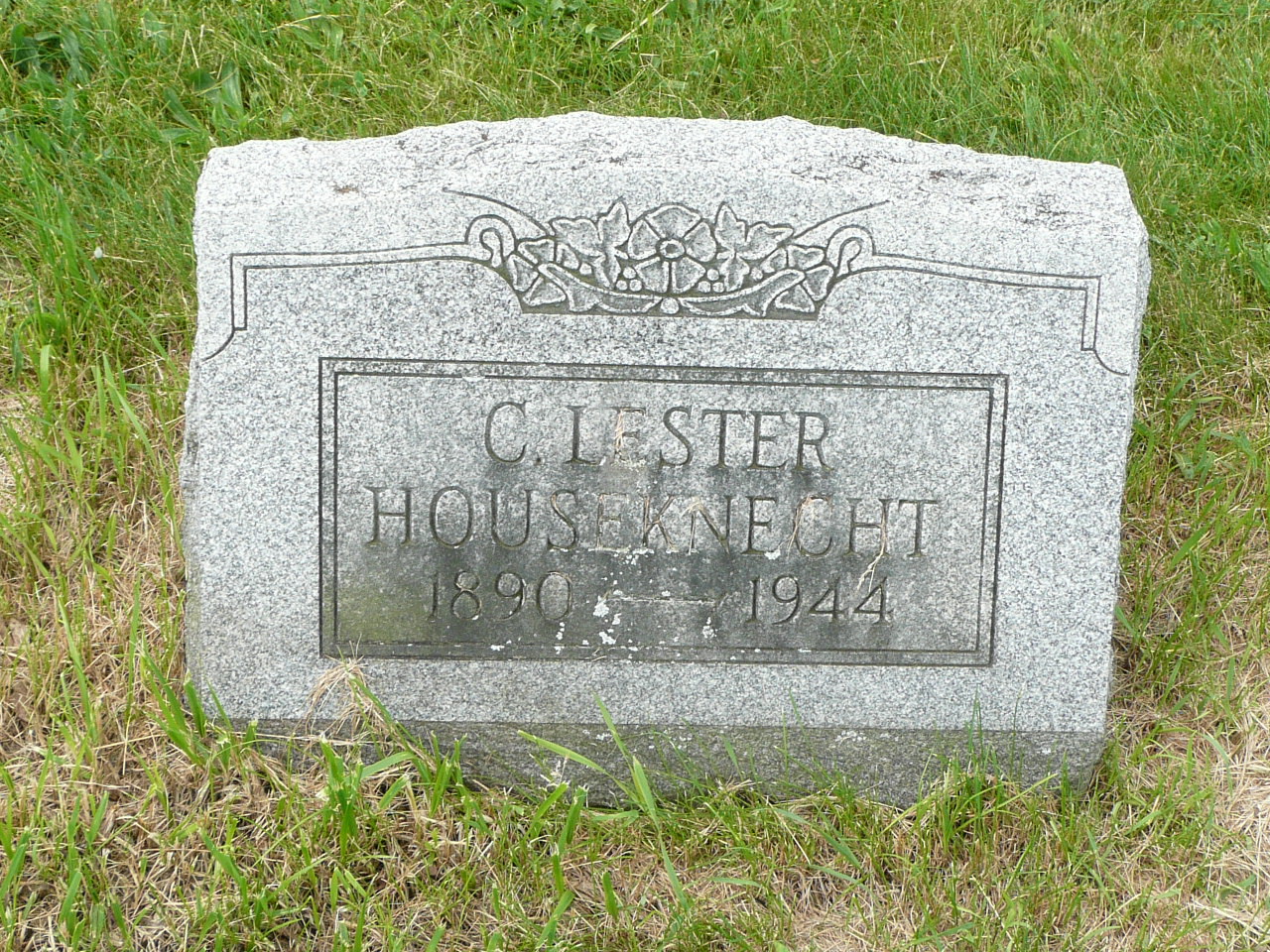 Lester Clarence Houseknecht