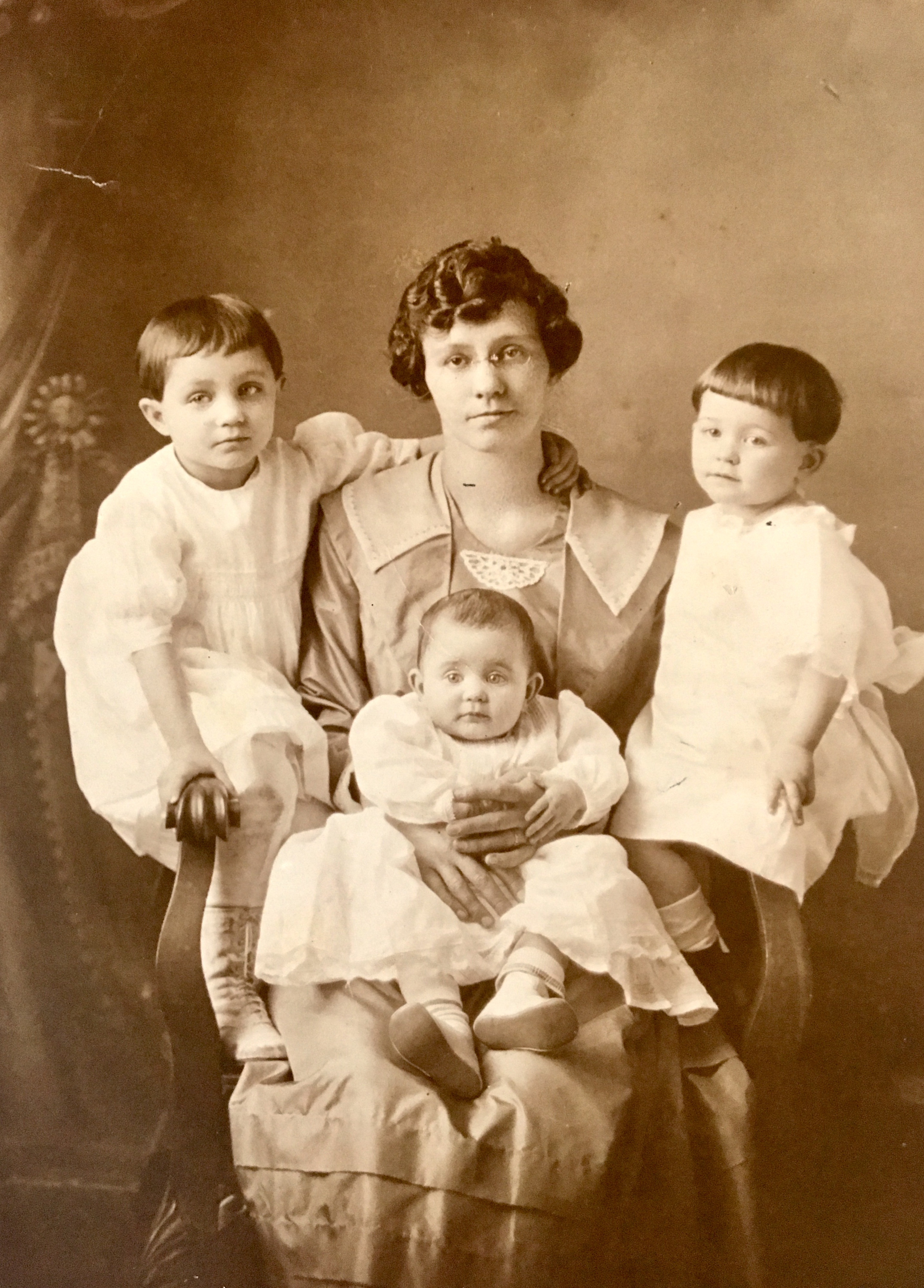 Ruth Hunter Font & Children